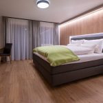 Apartment Schlafzimmer mit Boxspringbetten Alpbach Tirol "Haus Schönwies"